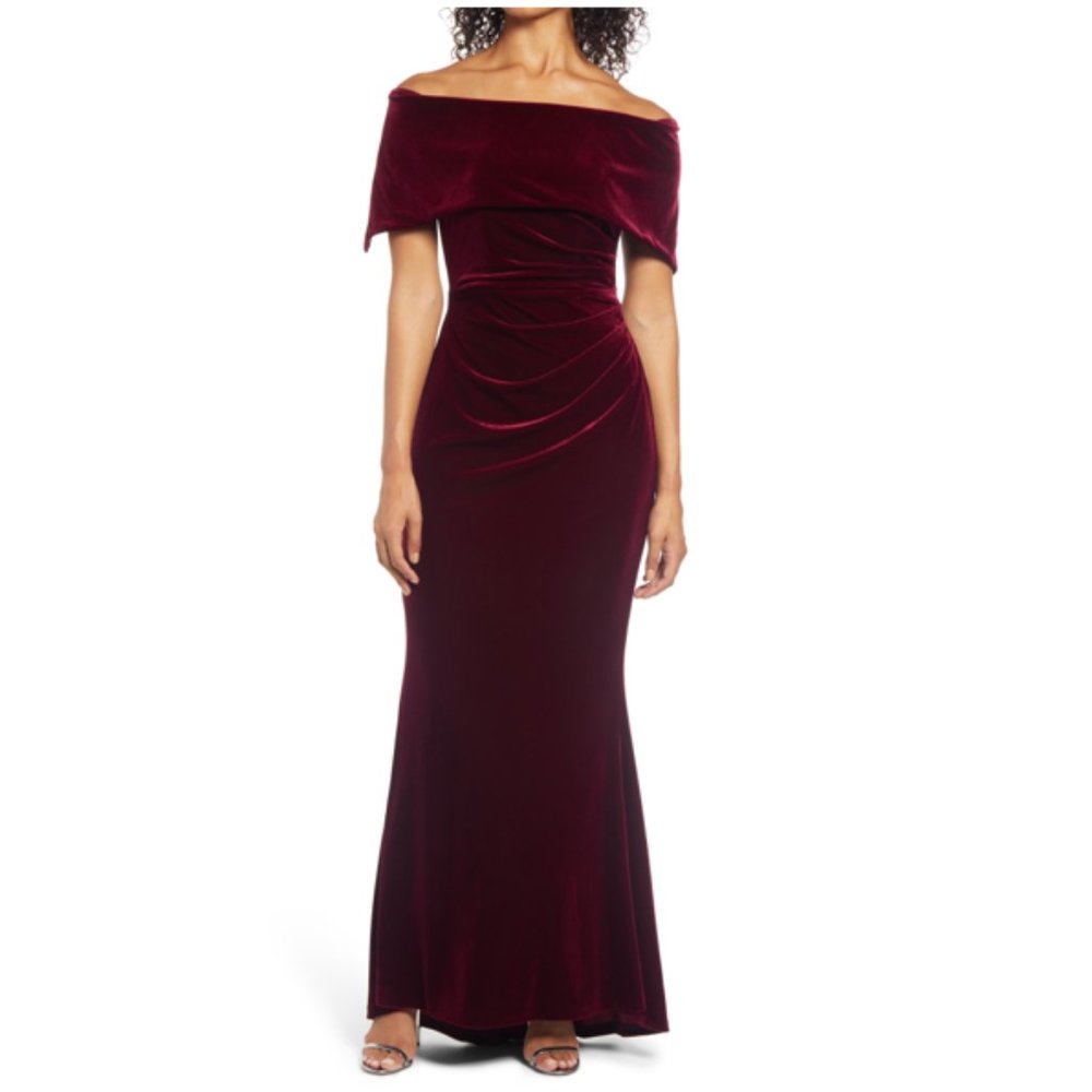 Vince Camuto Off the Shoulder Red/Wine Velvet Trumpet Dress Size 4